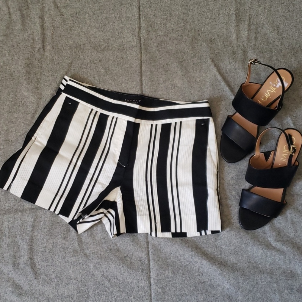 Theory black and white short